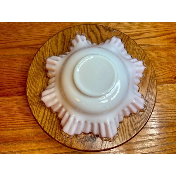 Fenton Peach Crest Round Double Crimped Bowl - Picture 9 of 11